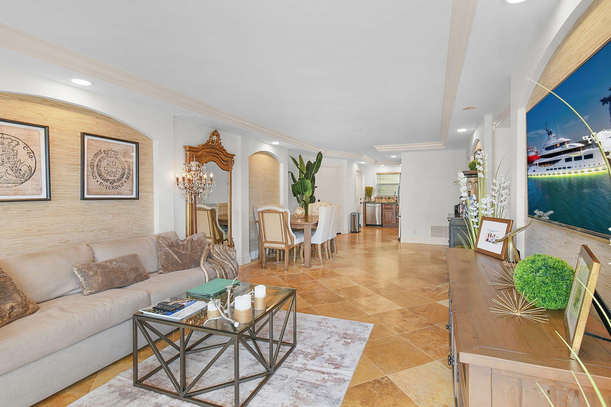 Listing images