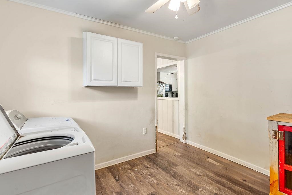 Listing images