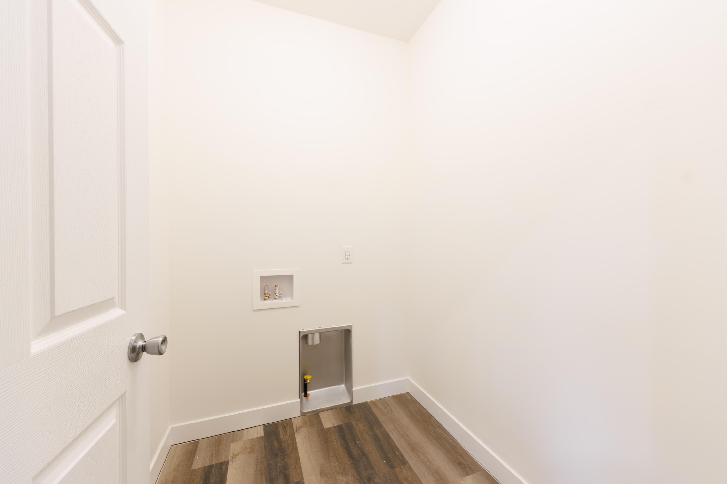 Listing images