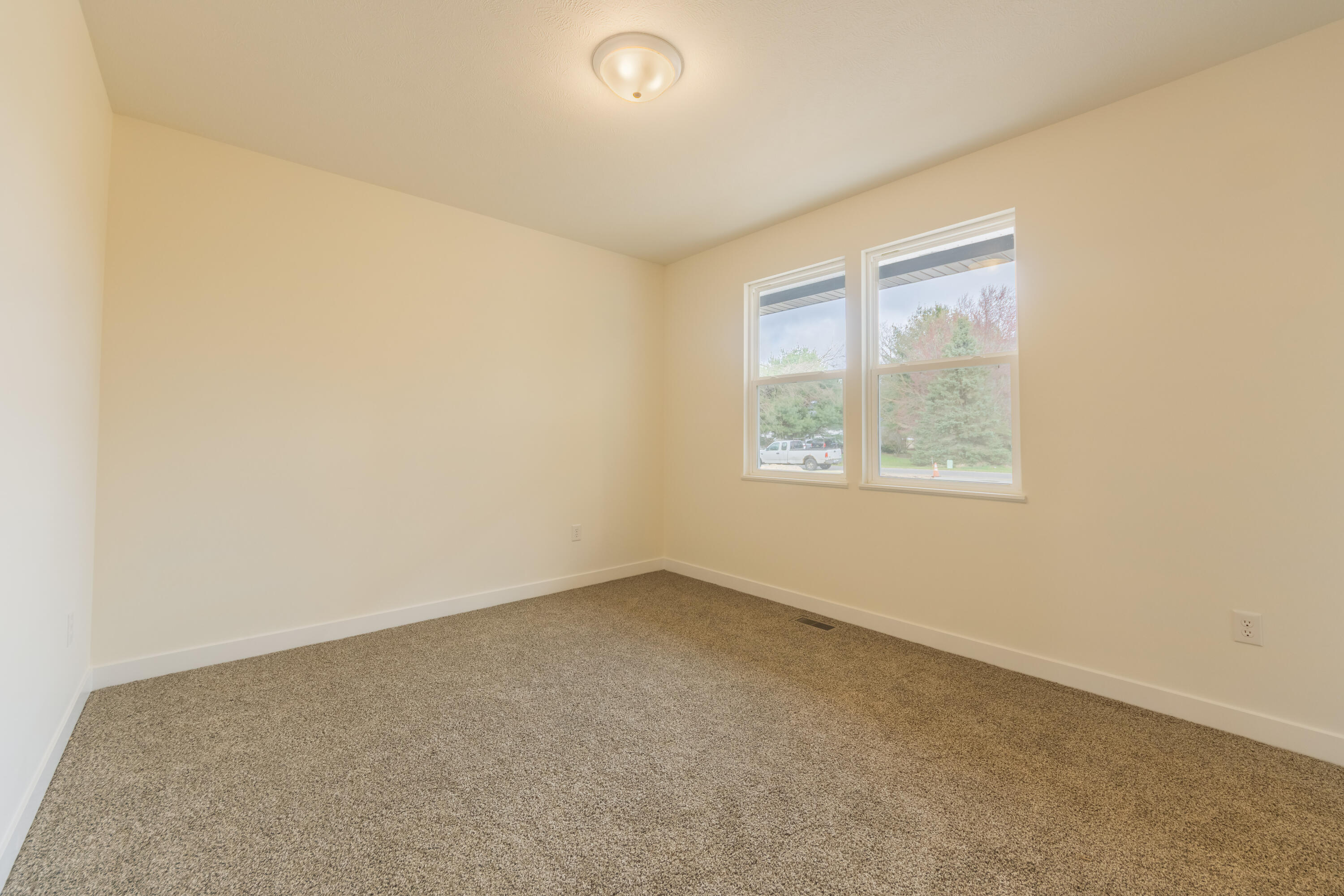Listing images