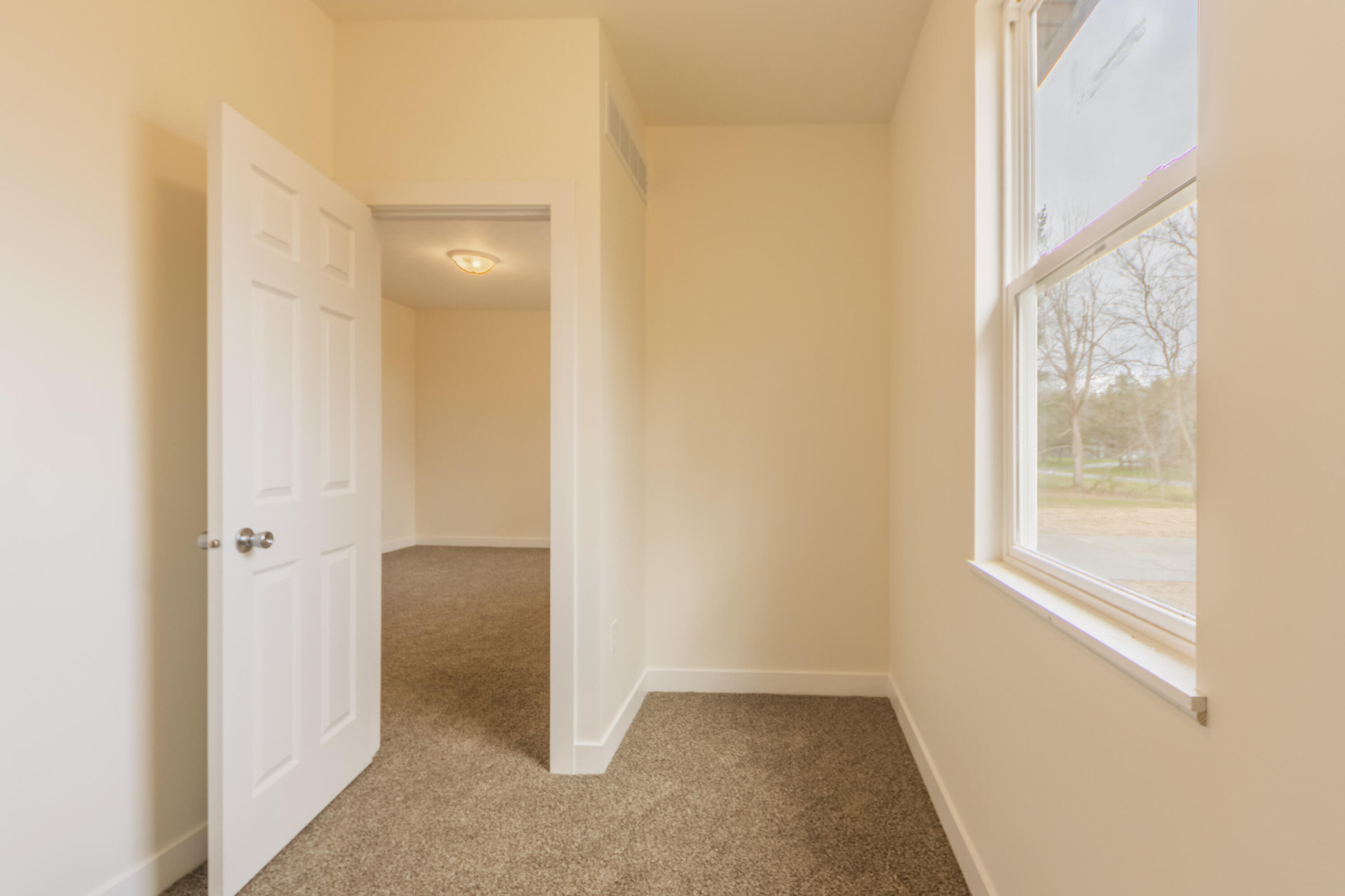 Listing images