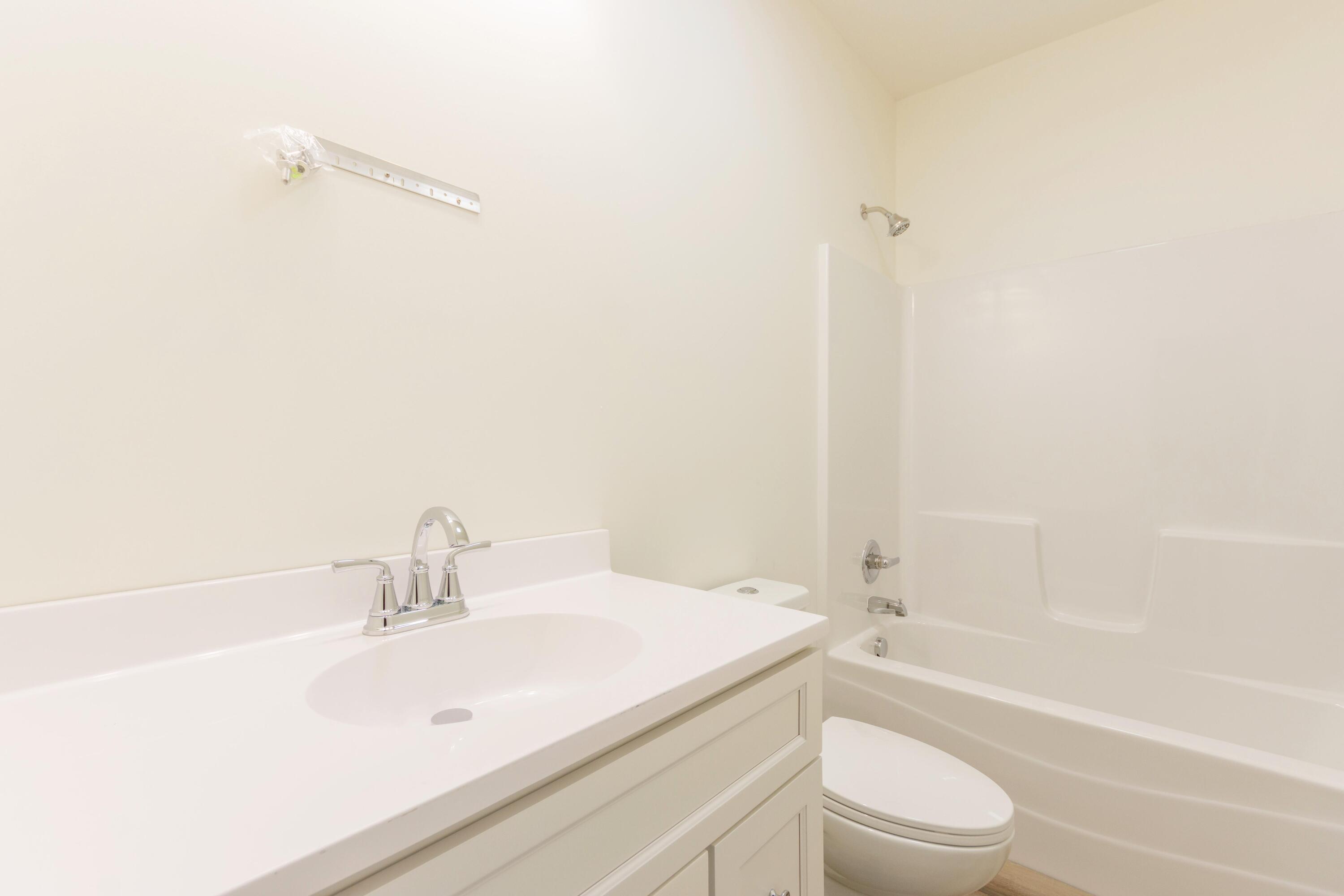 Listing images