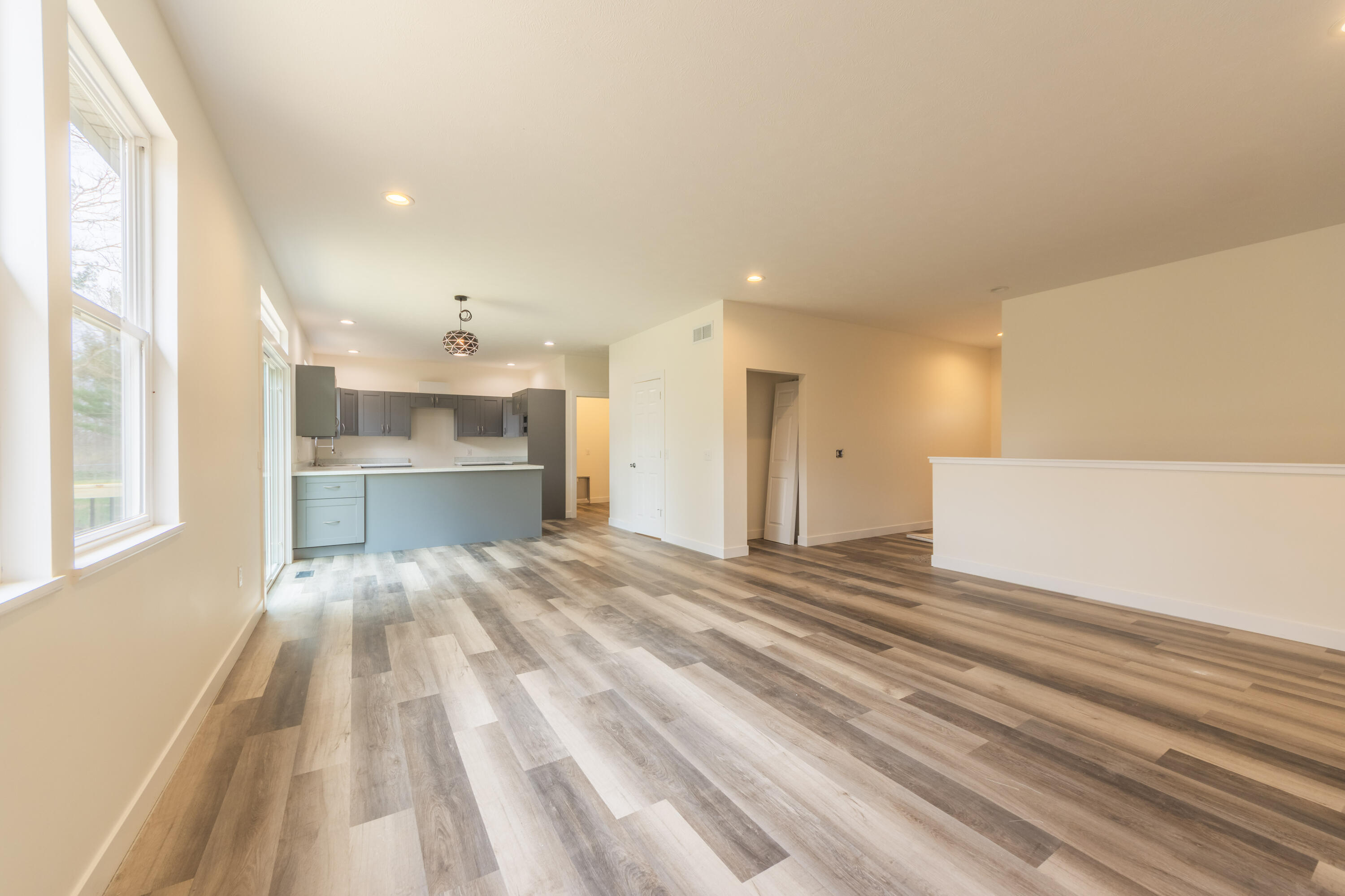 Listing images