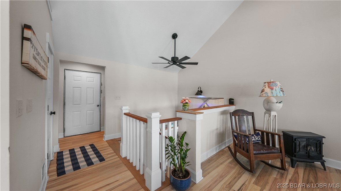 Listing images