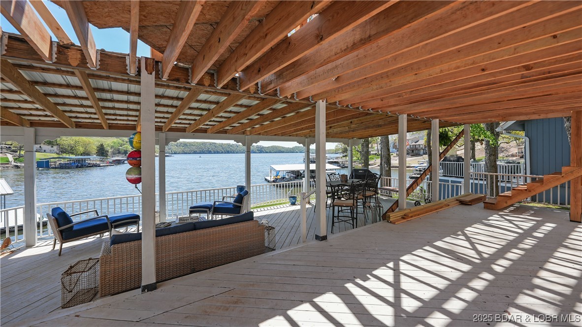 Listing images