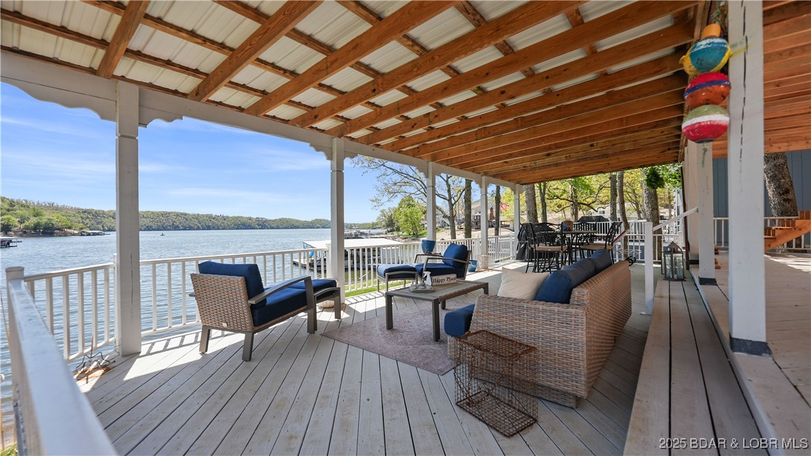 Listing images