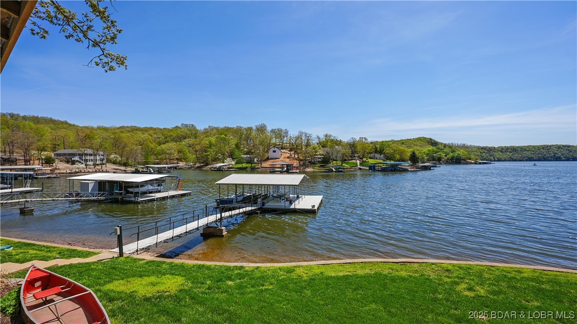 Listing images