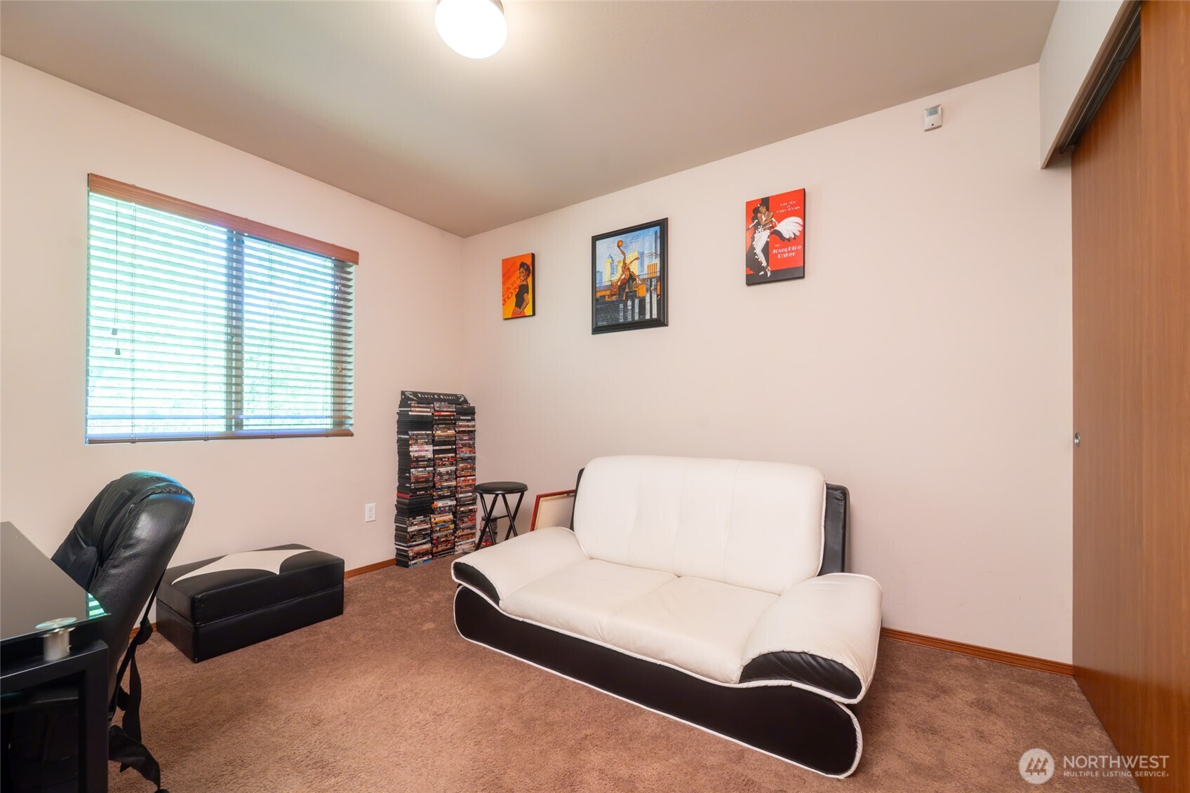 Listing images
