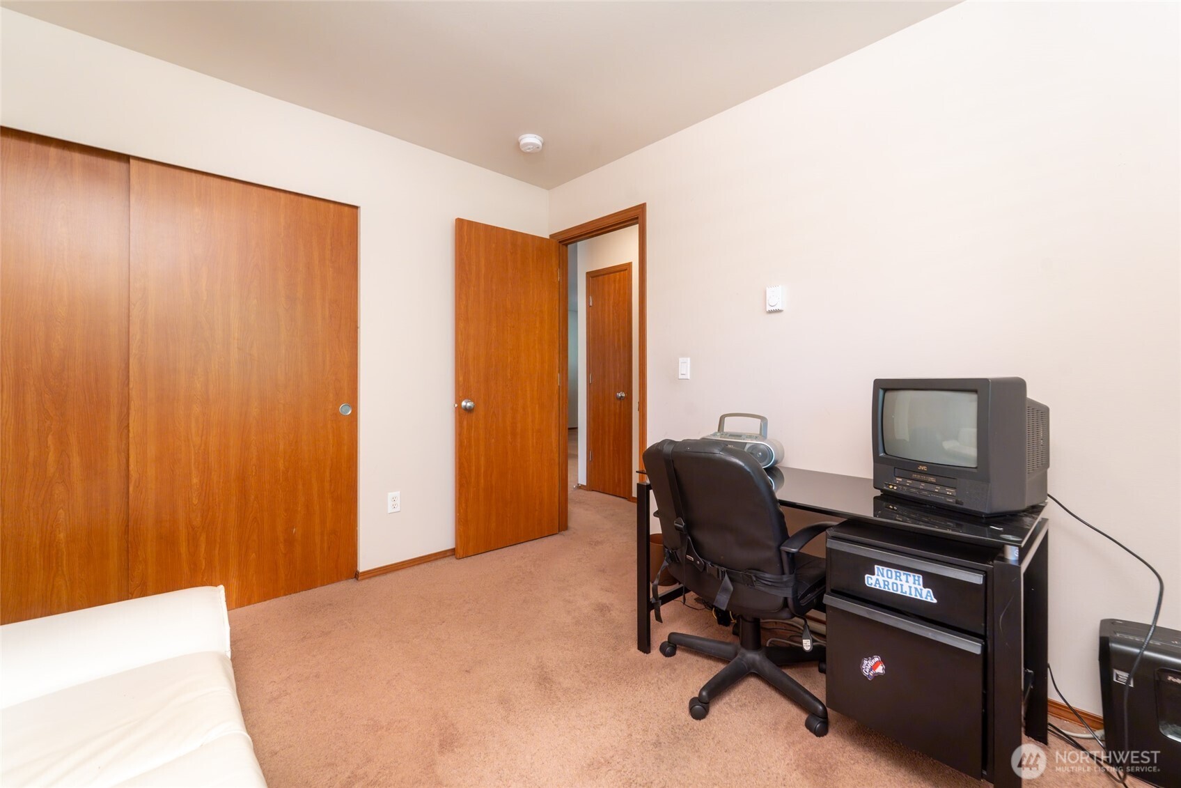 Listing images