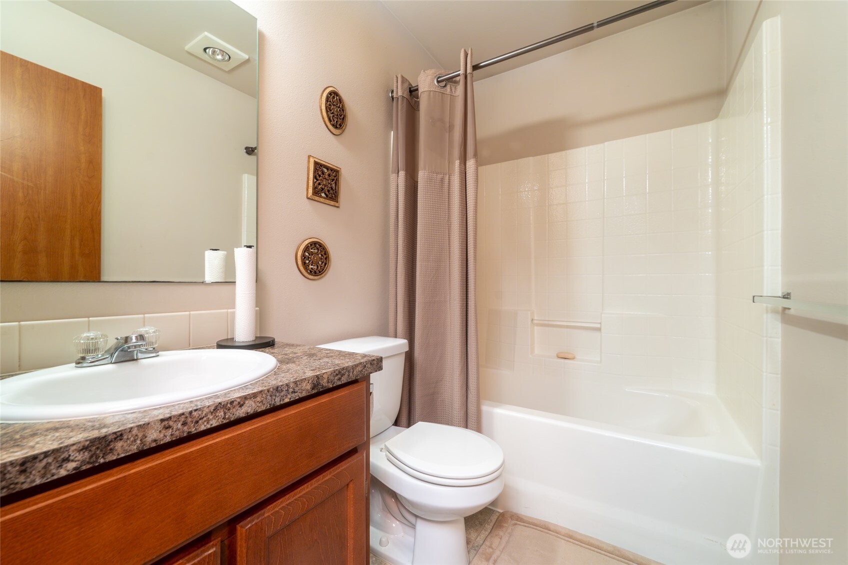Listing images