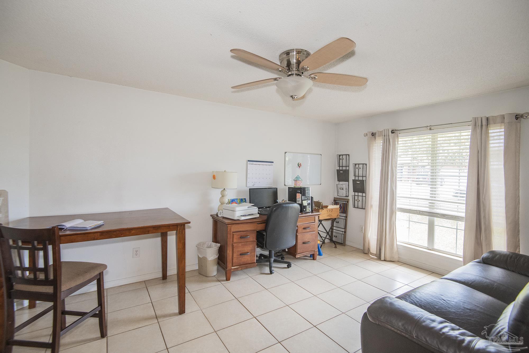 Listing images