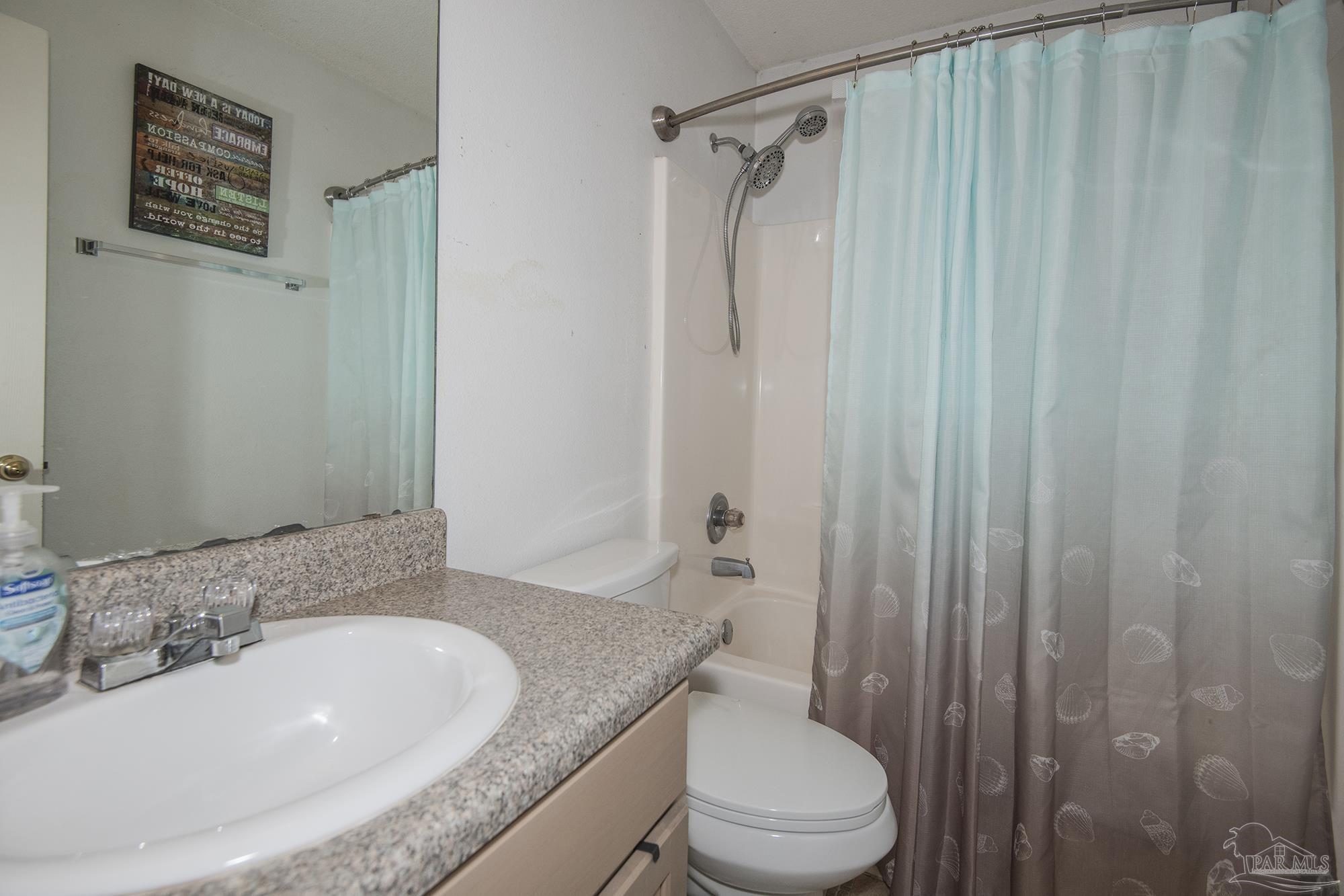 Listing images