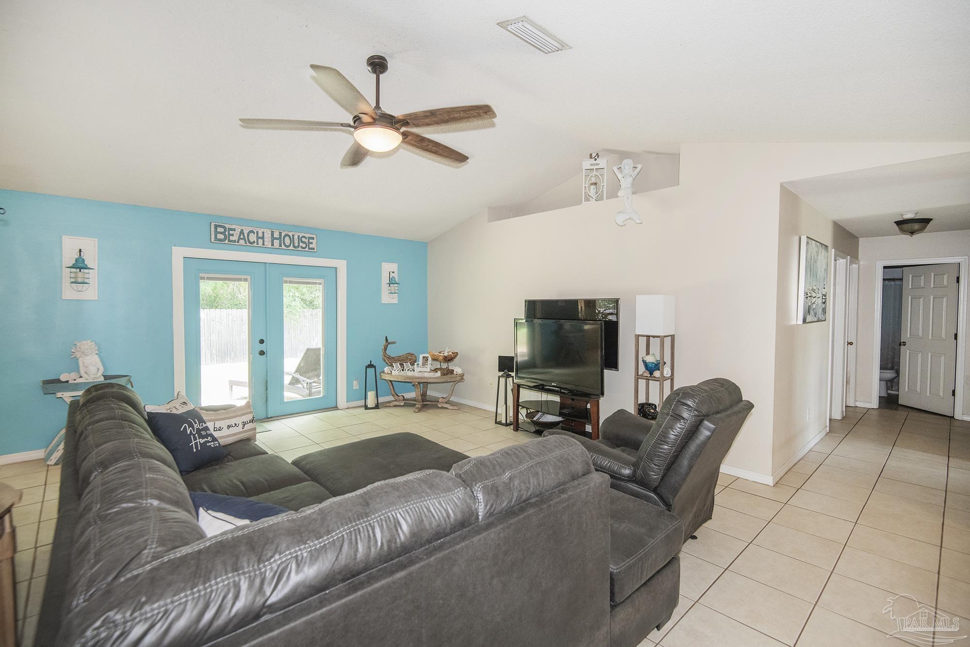 Listing images