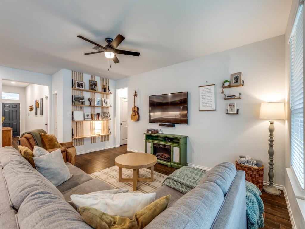 Listing images