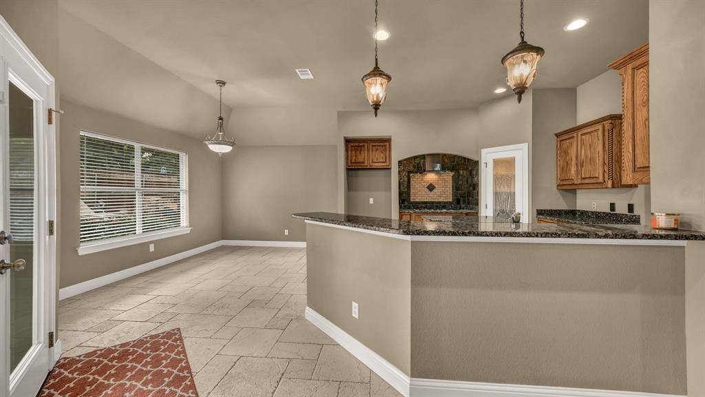 Listing images