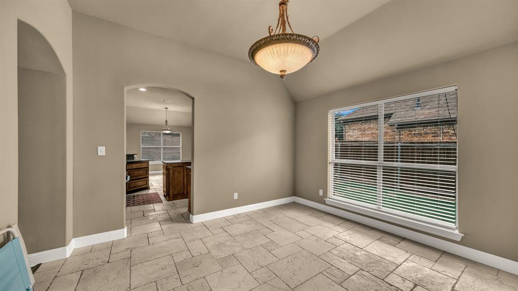 Listing images