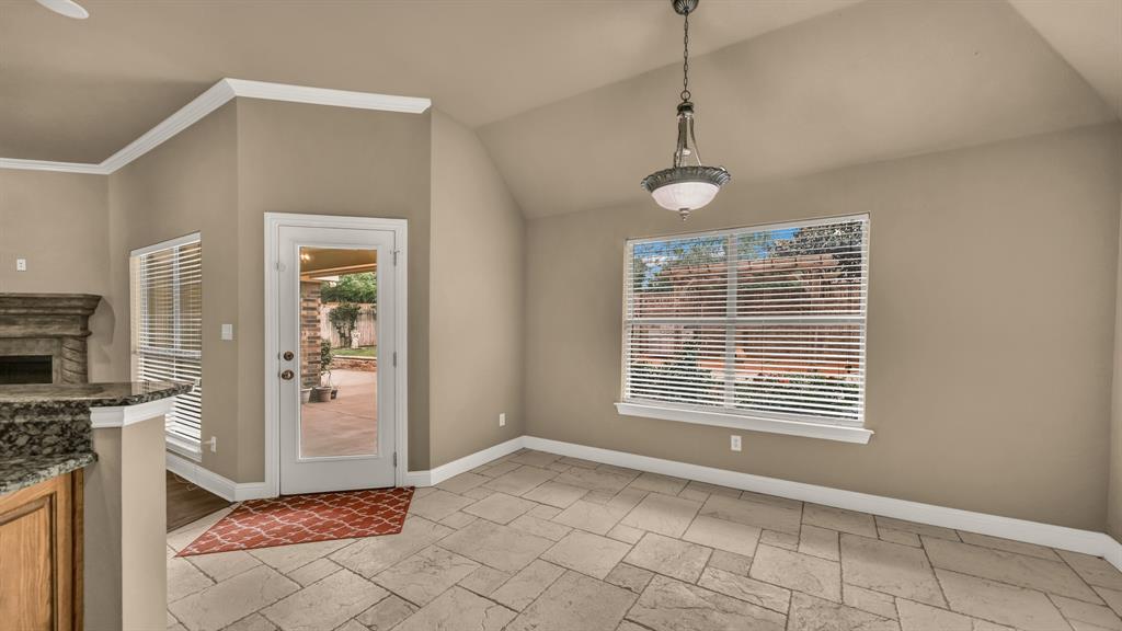 Listing images