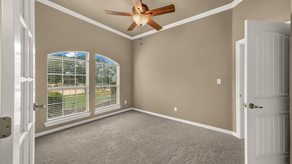 Listing images