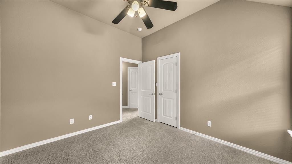 Listing images