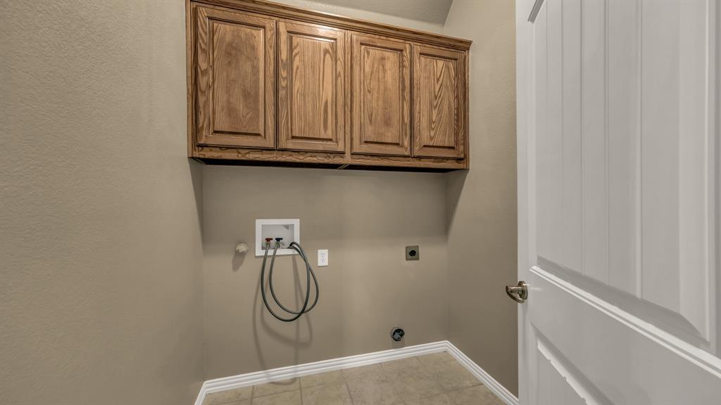 Listing images