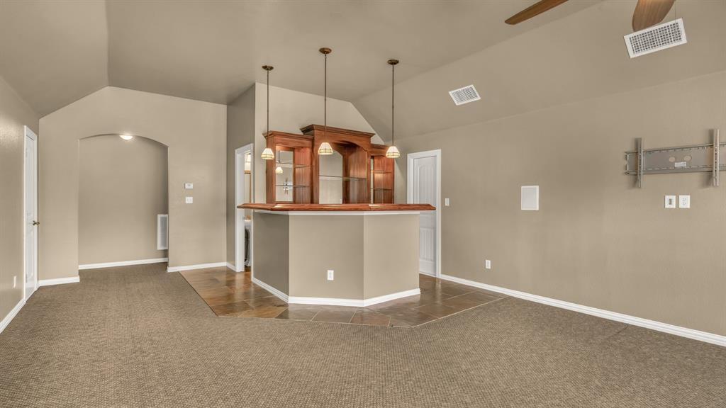 Listing images