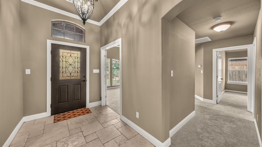 Listing images