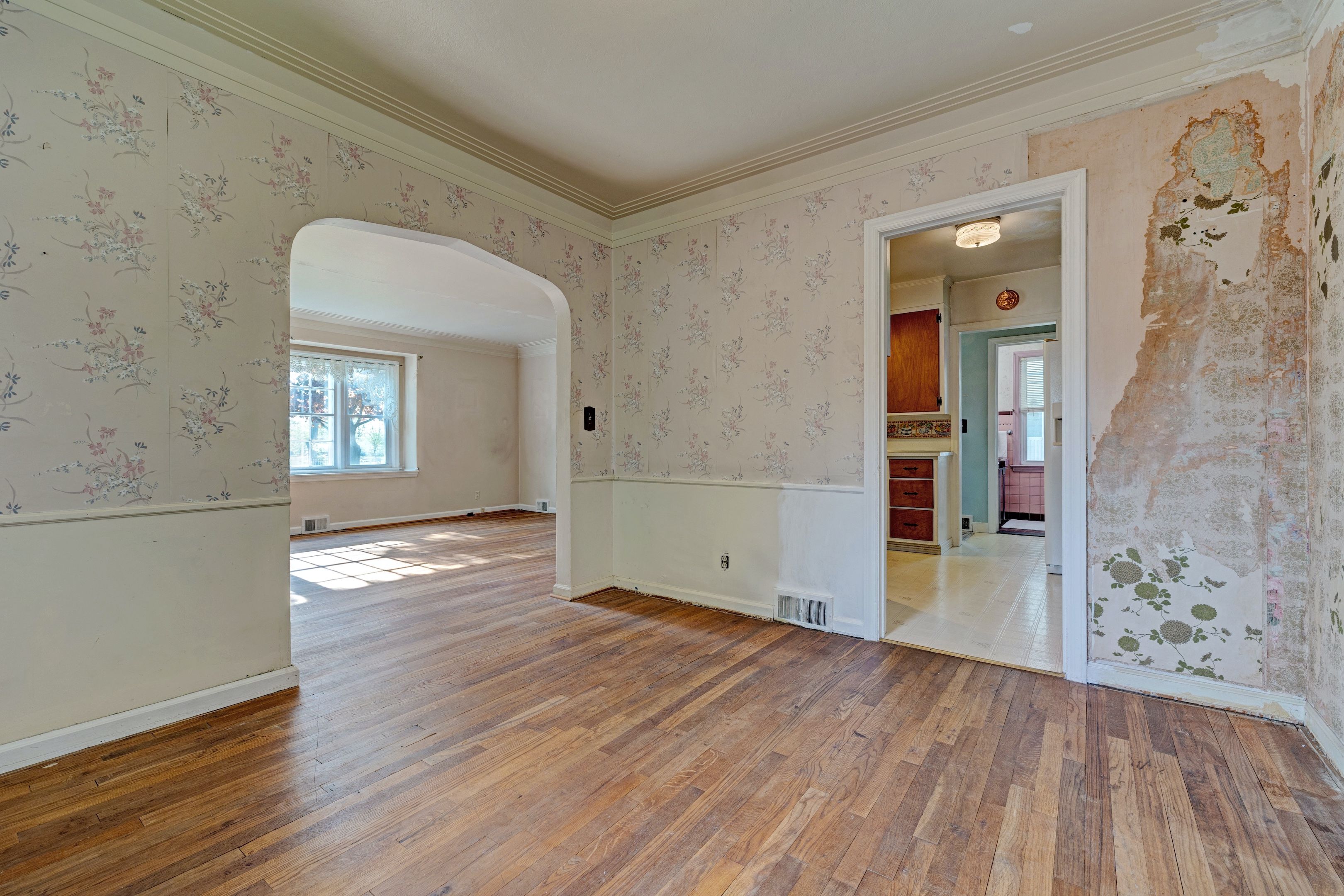 Listing images