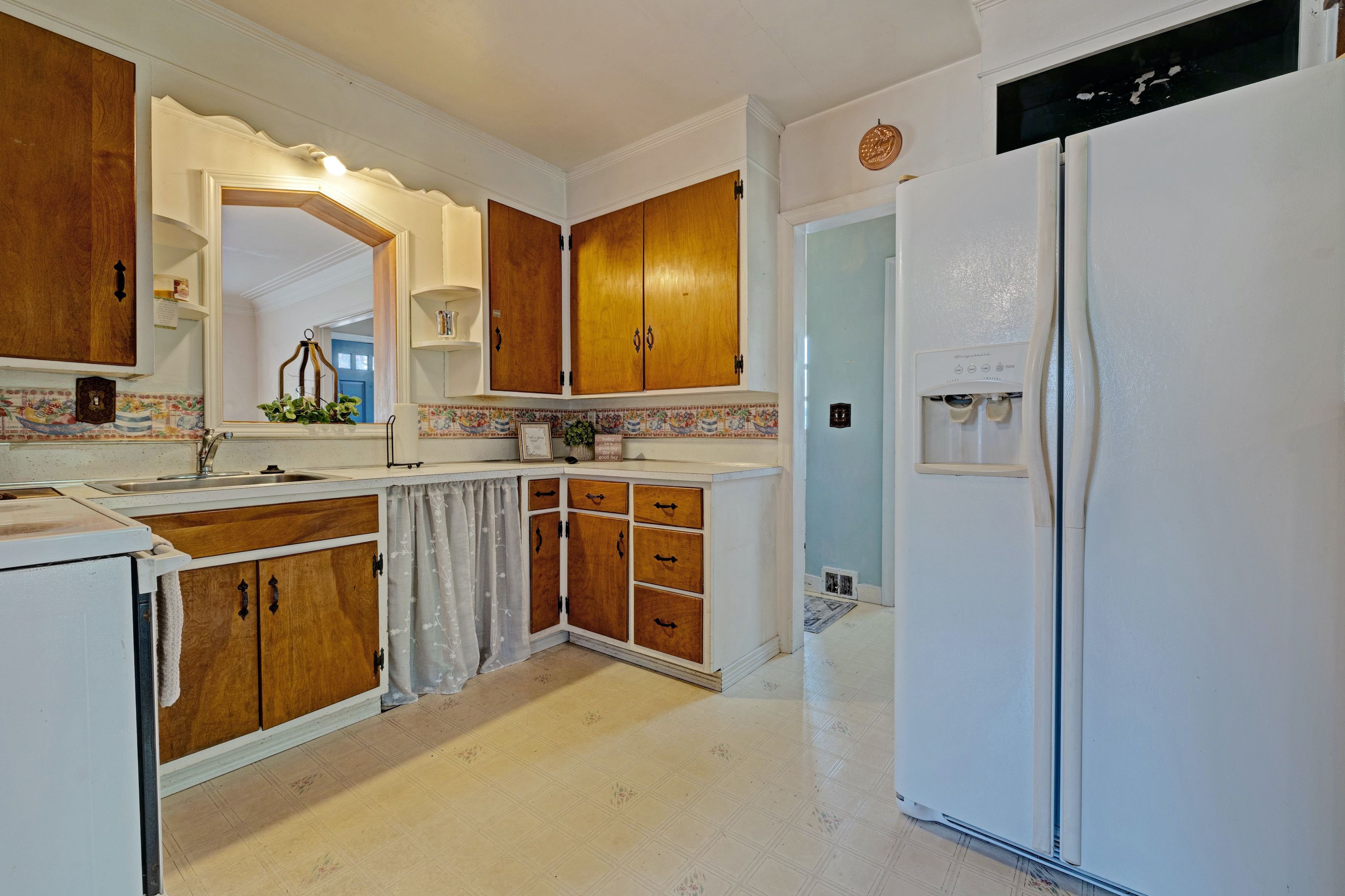 Listing images