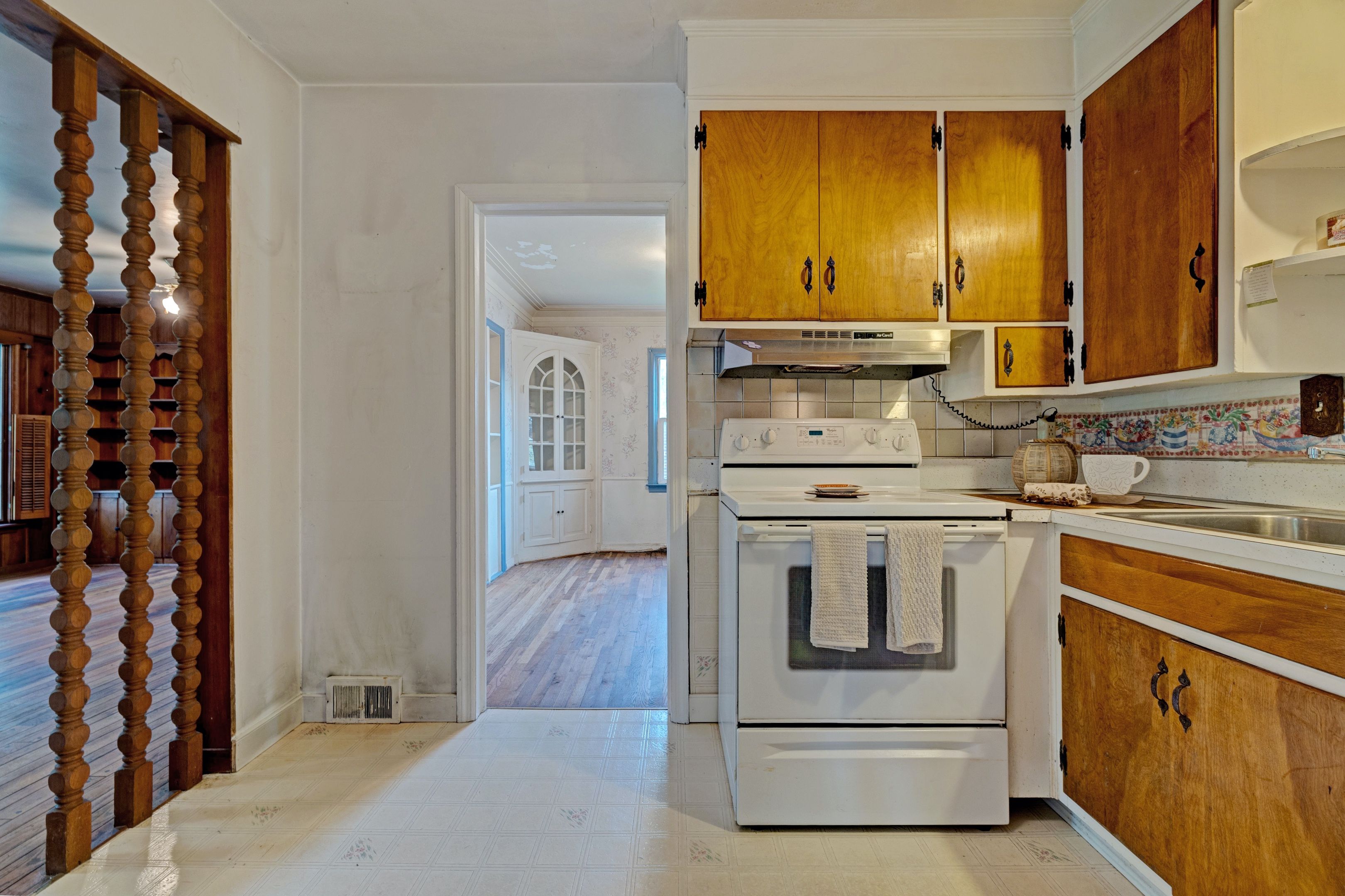 Listing images