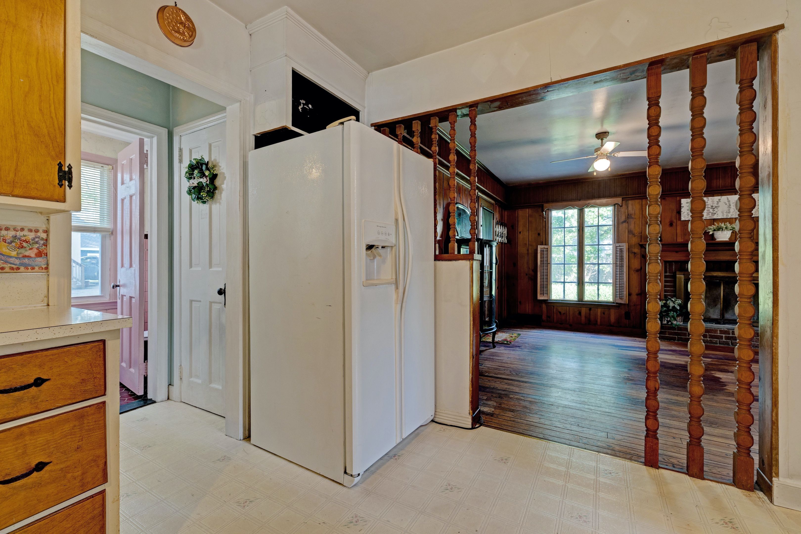 Listing images