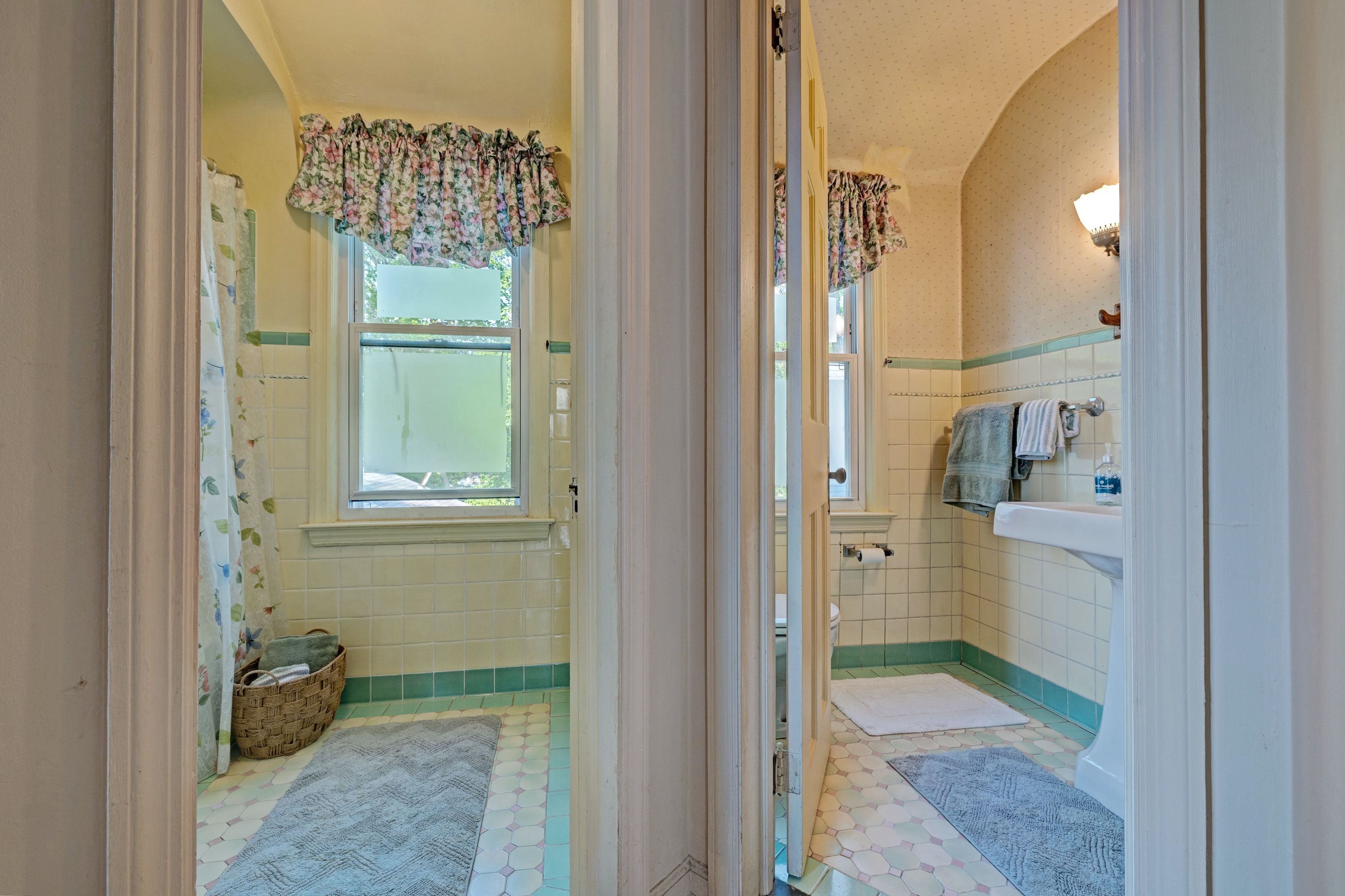 Listing images