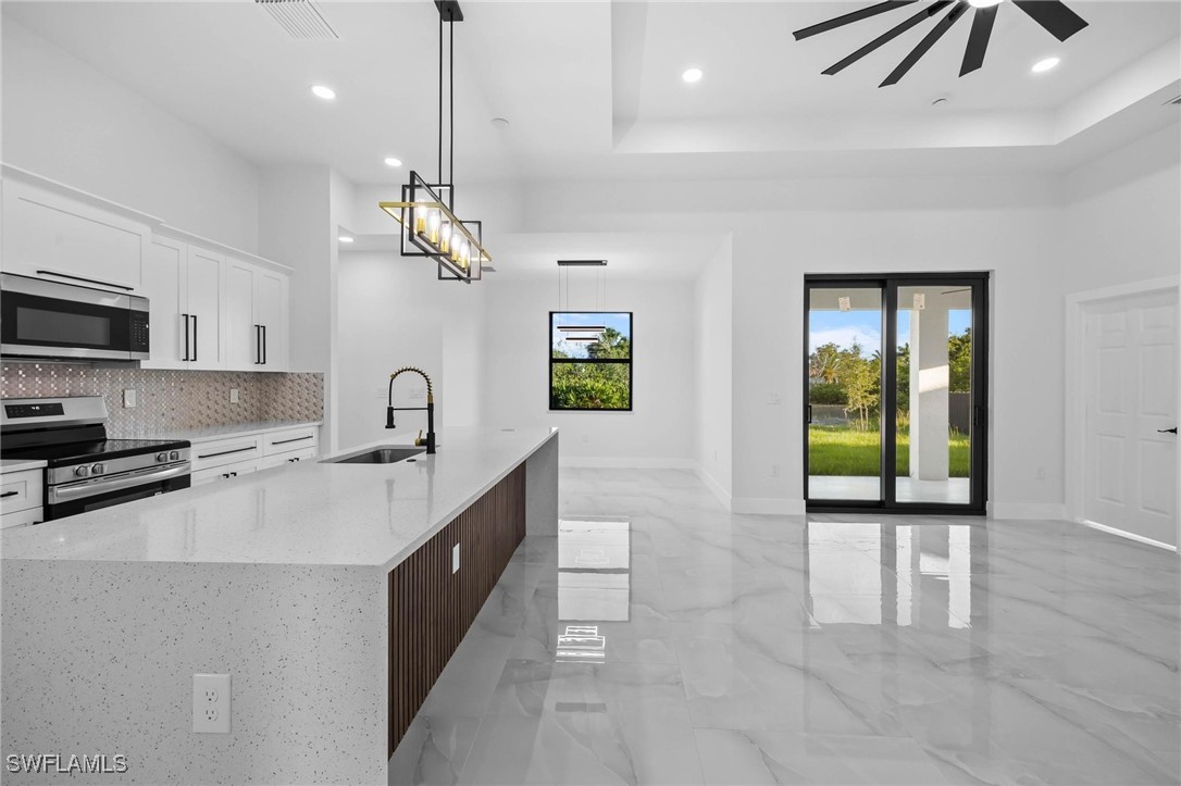 Listing images