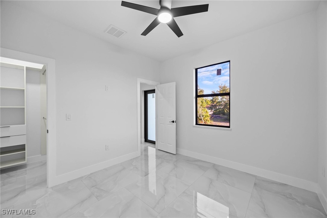Listing images