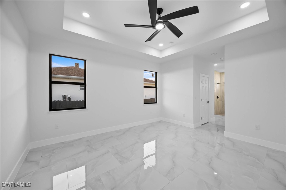 Listing images