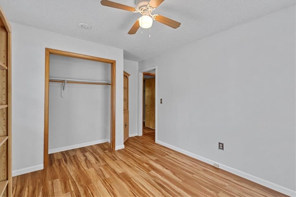 Listing images