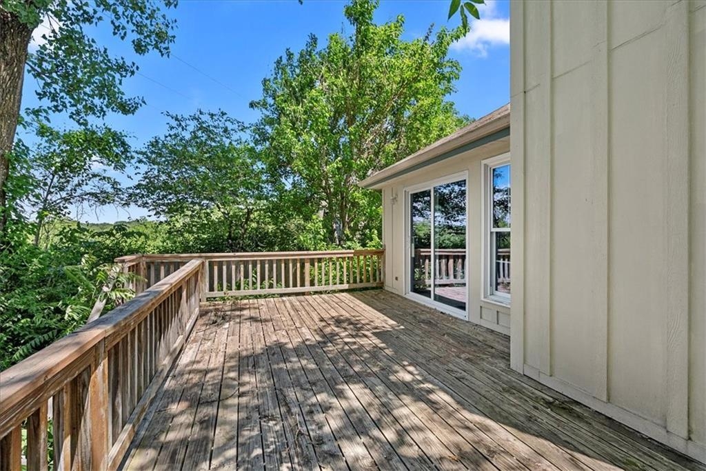Listing images