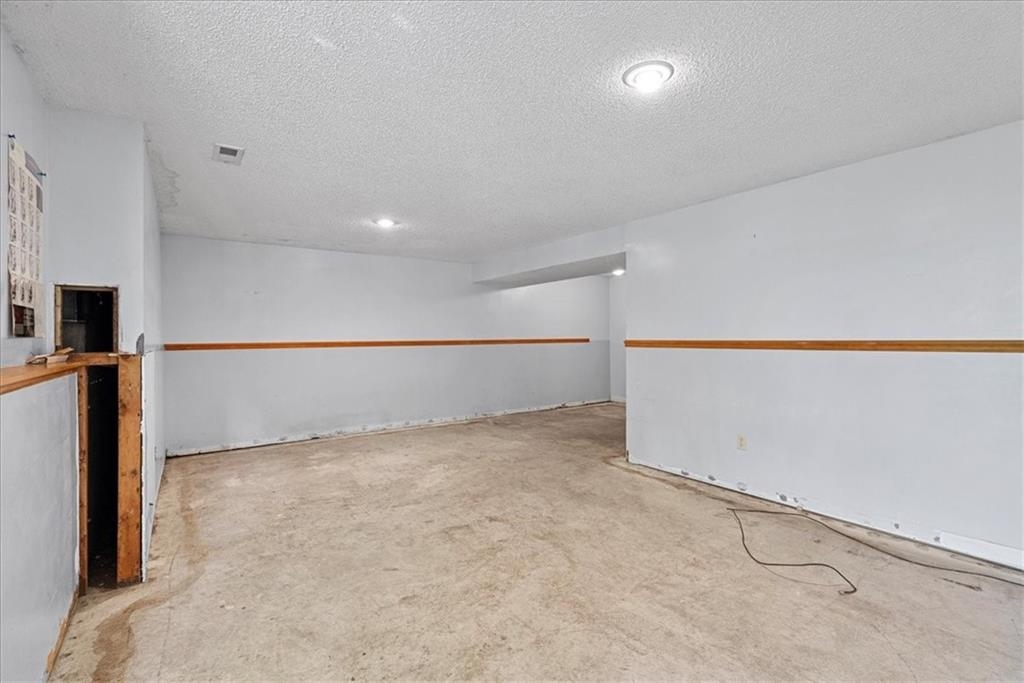 Listing images