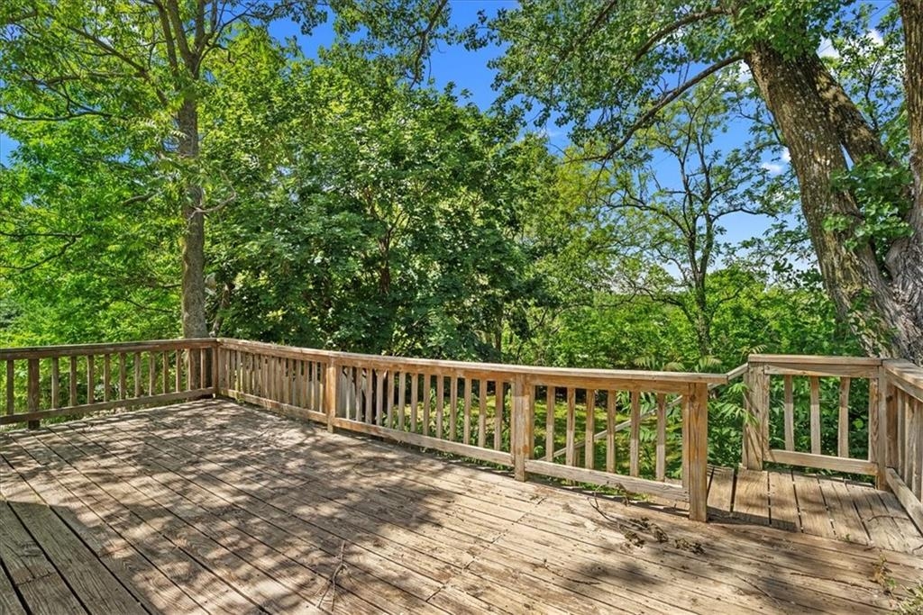 Listing images