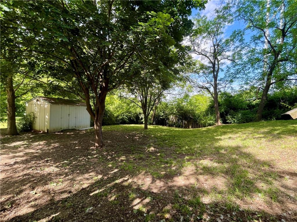Listing images
