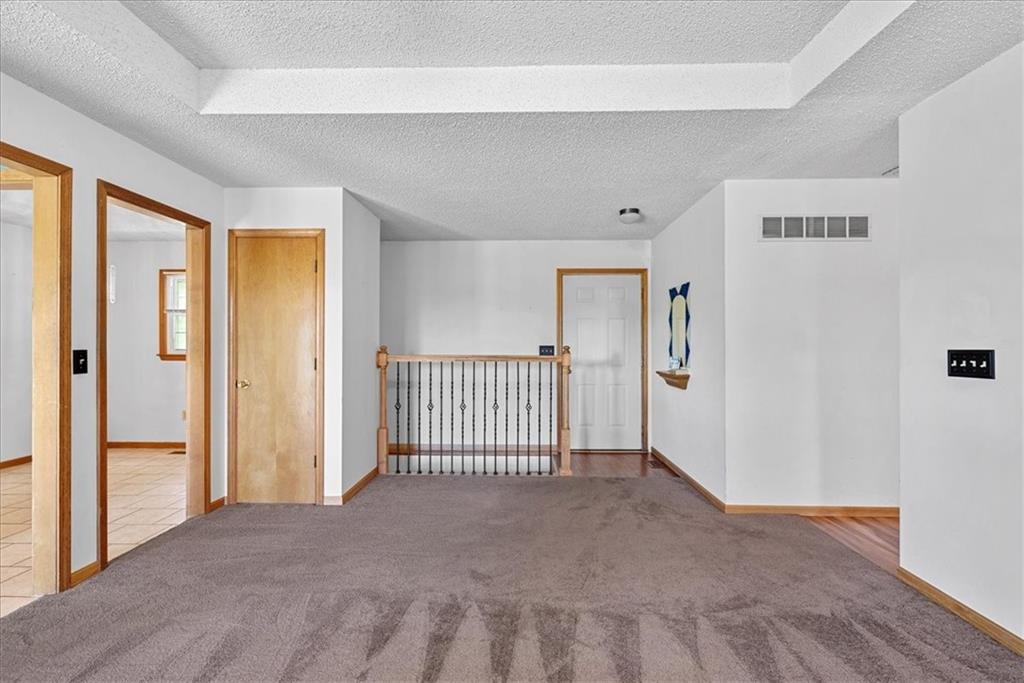 Listing images