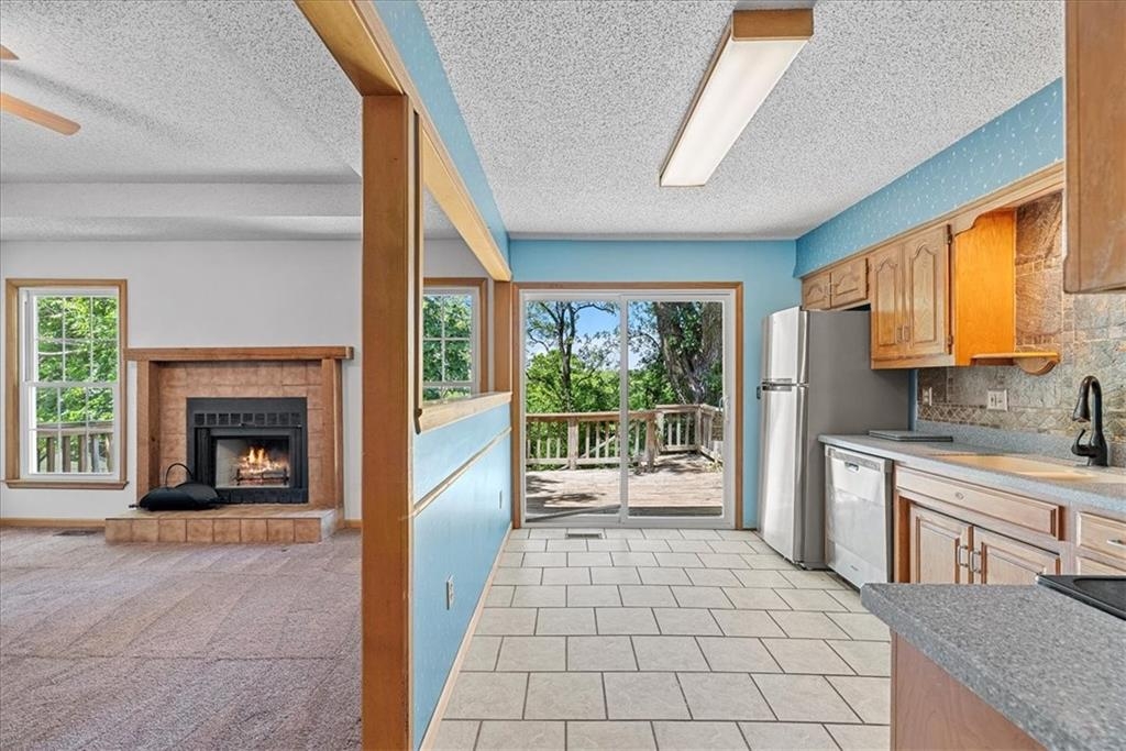 Listing images