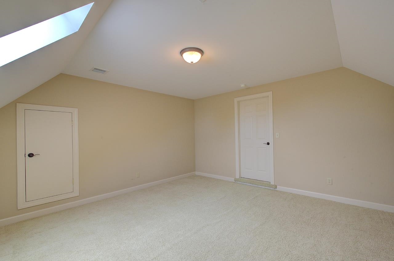 Listing images
