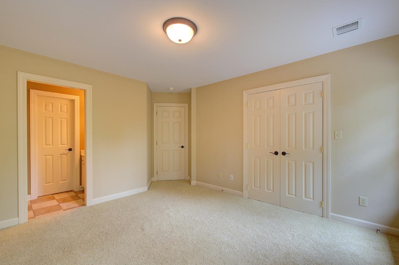Listing images