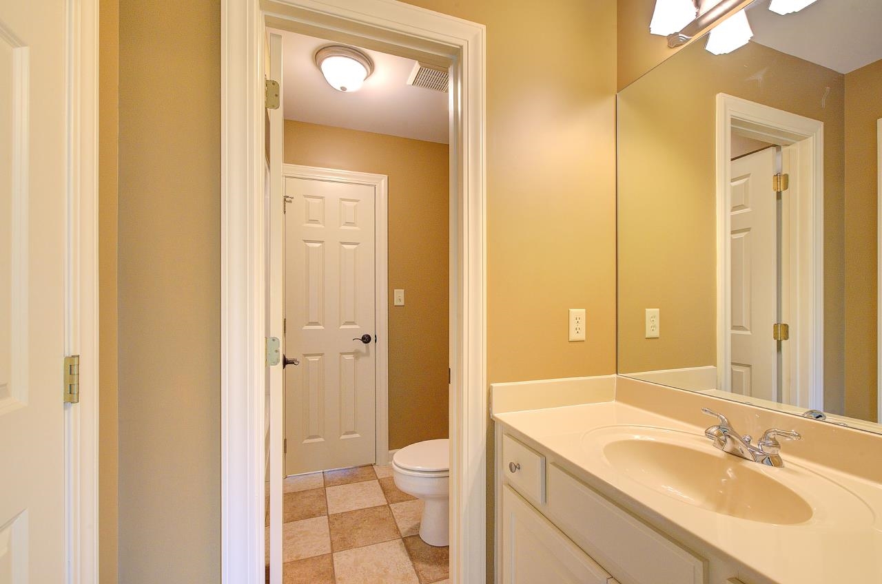 Listing images