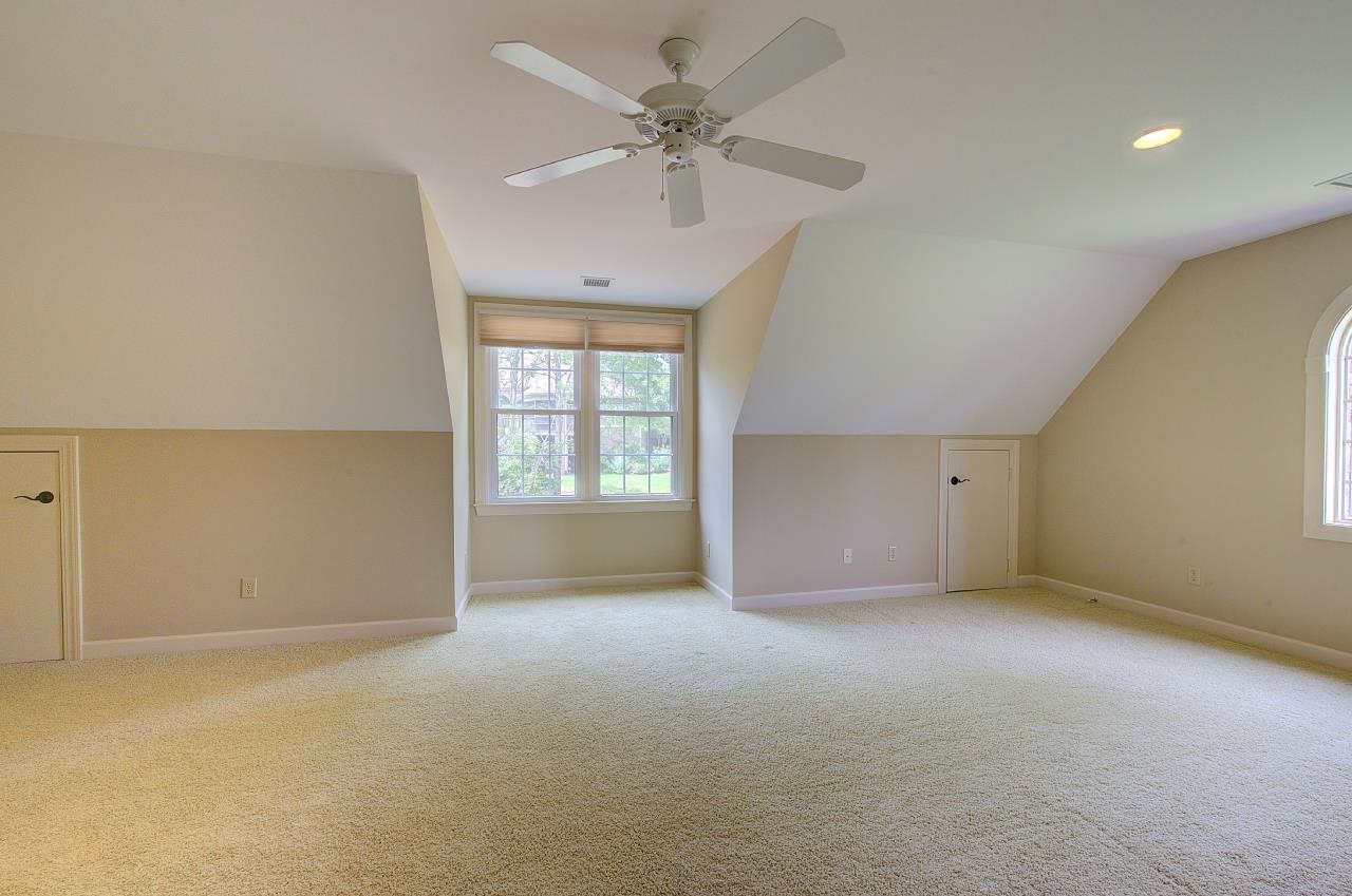 Listing images
