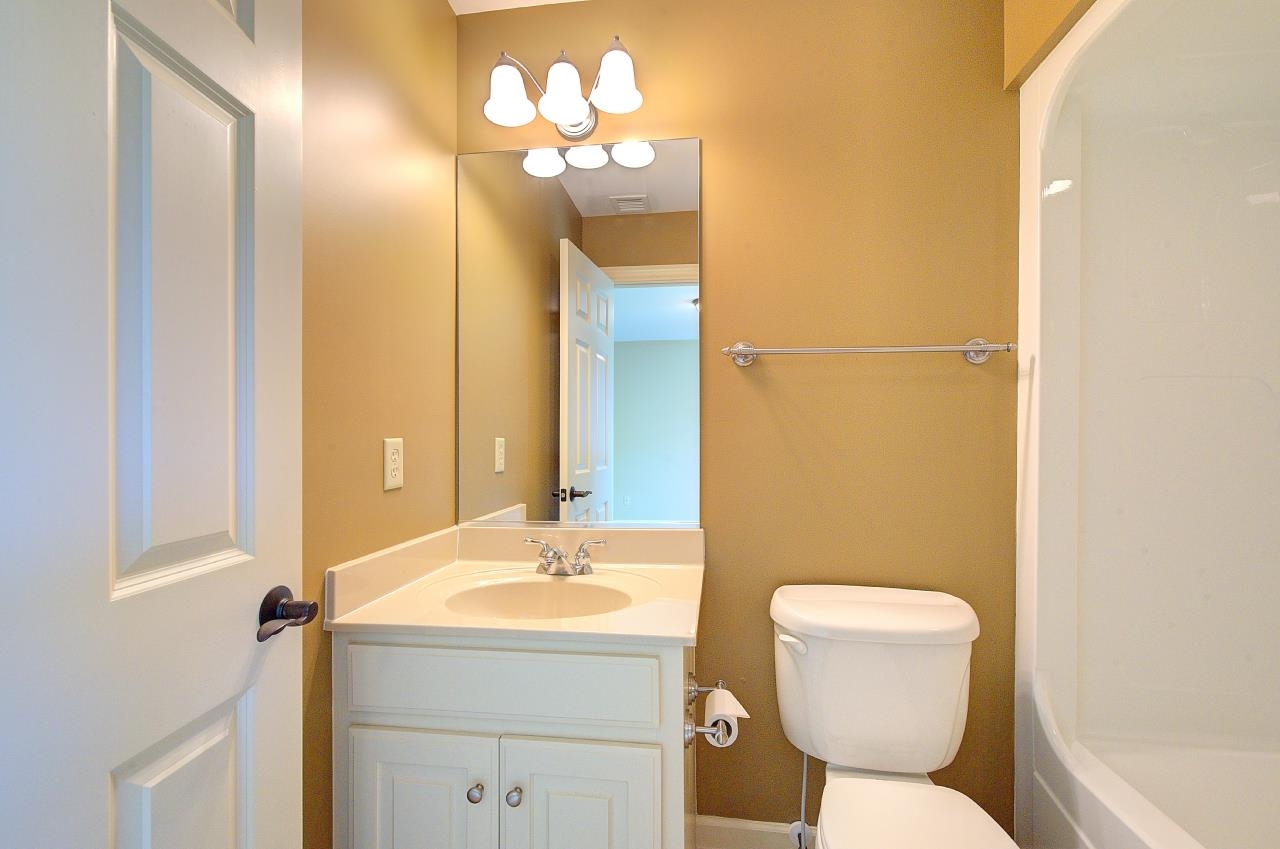 Listing images