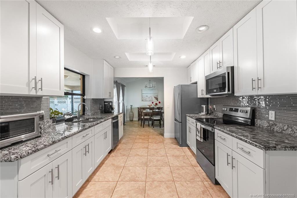 Listing images