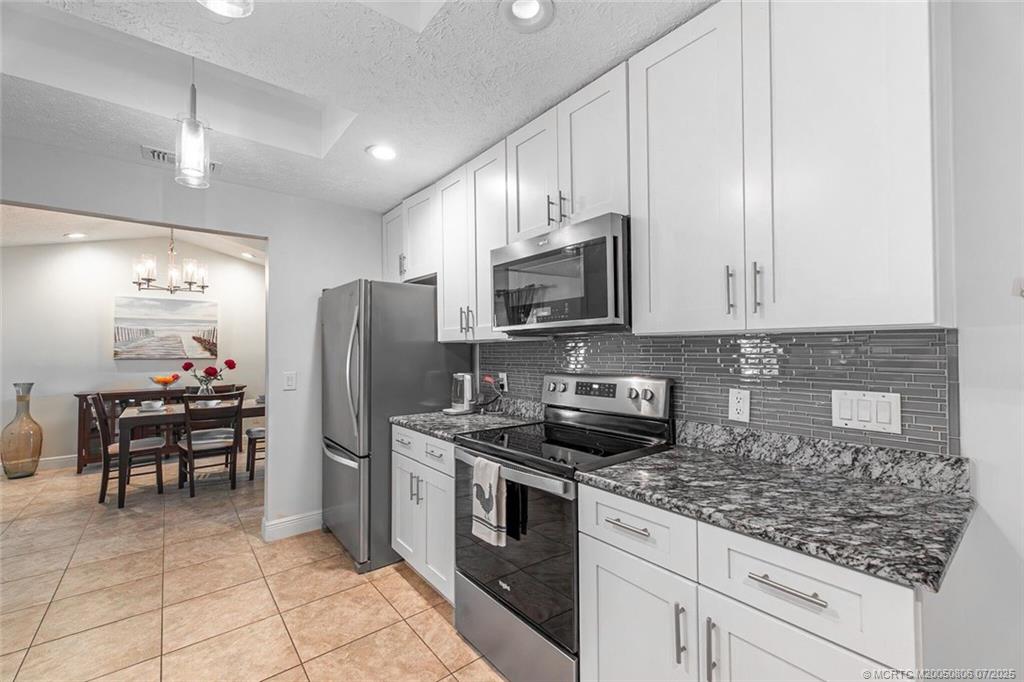 Listing images