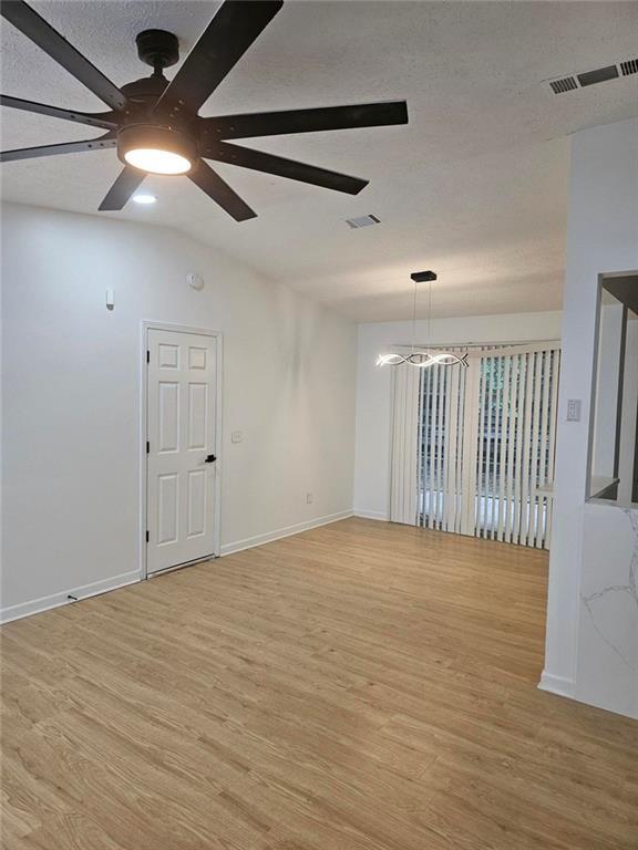 Listing images