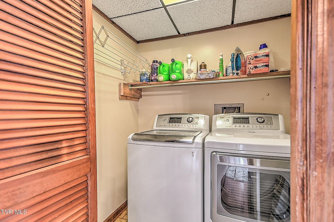 Listing images